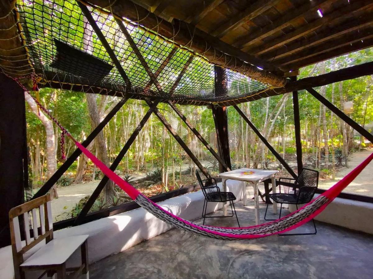 فندق Casa Costal - Glamping Experience بويرتو موريلوس المظهر الخارجي الصورة