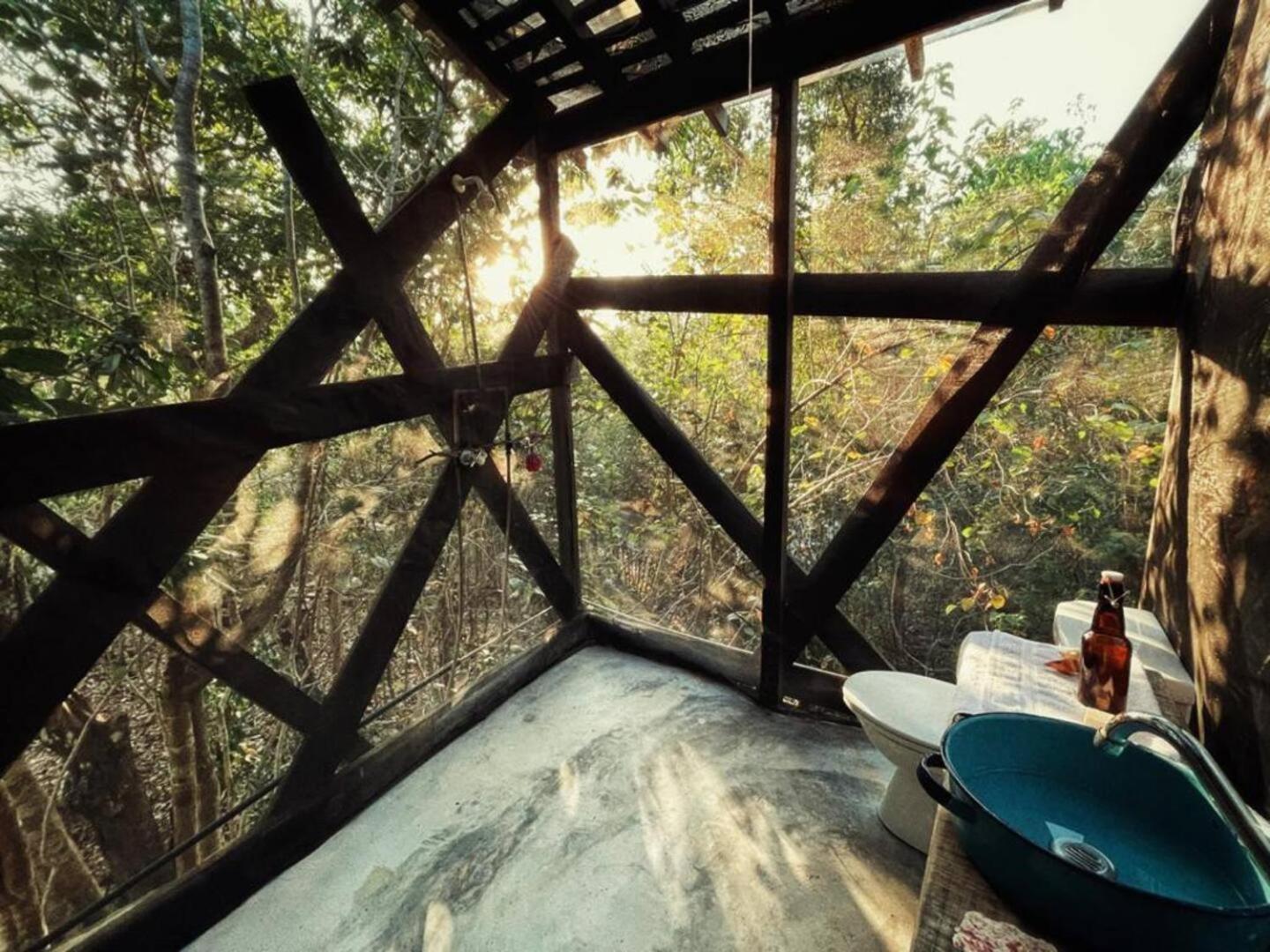 فندق Casa Costal - Glamping Experience بويرتو موريلوس المظهر الخارجي الصورة